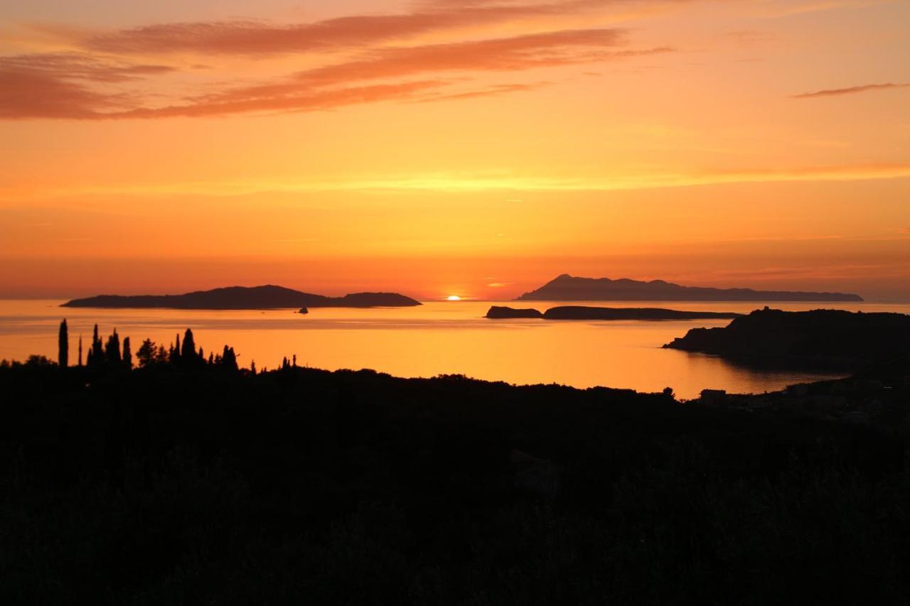 Sunset Sea View Villa 6 Arílasz Kültér fotó